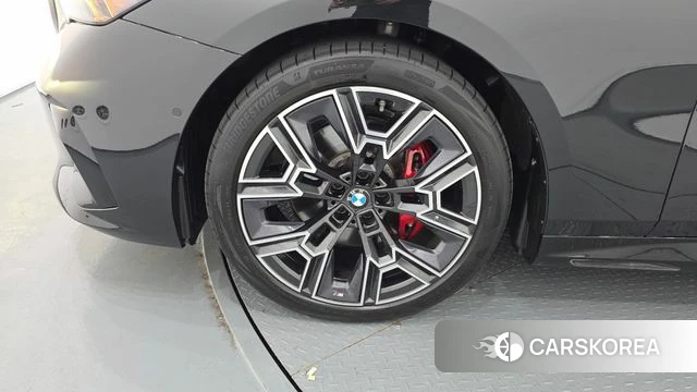 BMW 5 Series (G60) id 4664816 из Кореи 26