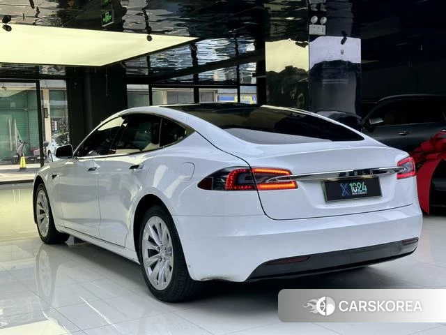 Tesla Model S id 4213005 из Китая 8