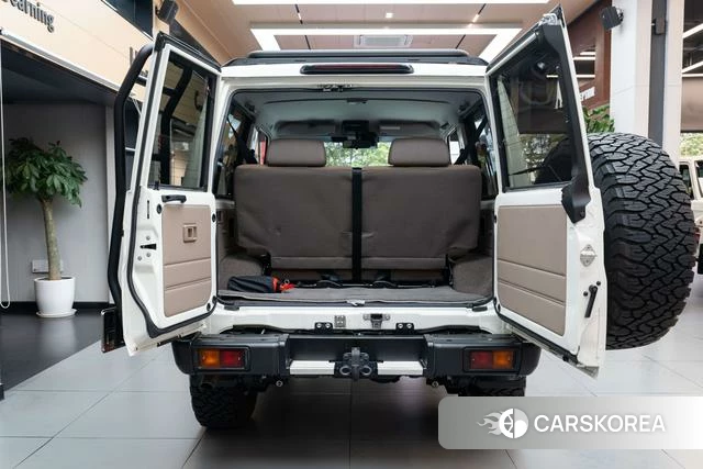 Toyota Land Cruiser 70 Series id 4239418 из Китая 15