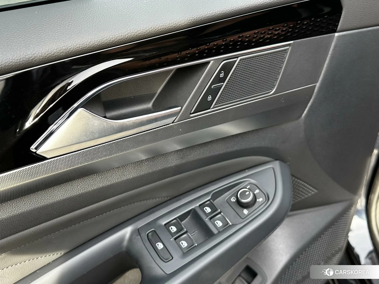 Volkswagen Passat id 4441219 из Китая 15