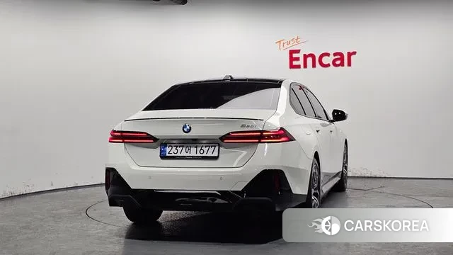 BMW 5 Series (G60) id 3716144 из Кореи 14