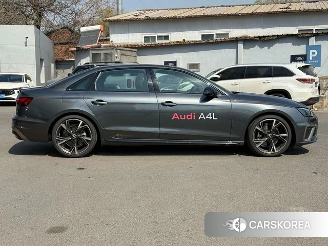 Audi A4L 2024 Темно-серый из Китая, фото 4