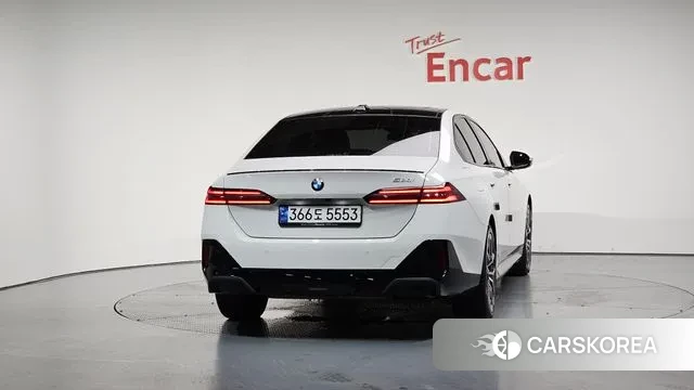 BMW 5 Series (G60) id 2998047 из Кореи 14