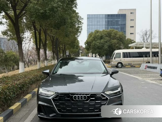 Audi A7 2024 Темно-серый из Китая, фото 4