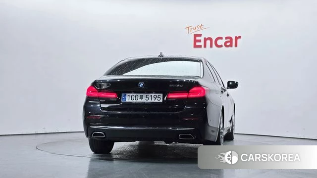 BMW 5 Series (G30) id 3840162 из Кореи 14
