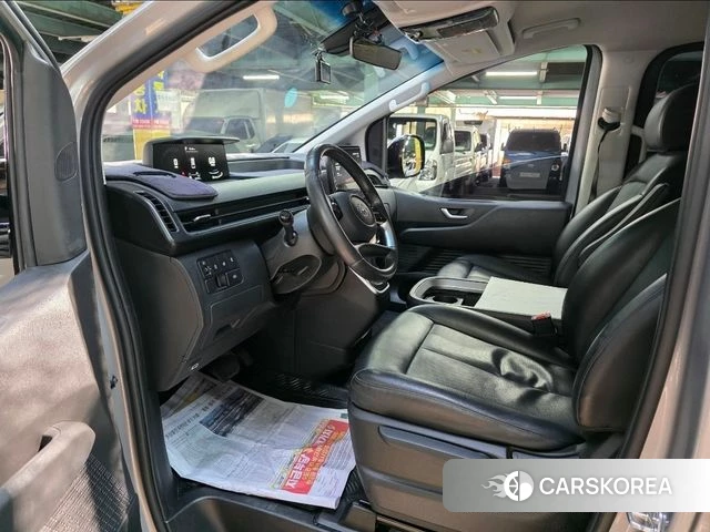 Hyundai Staria 2023 Серебряный из Кореи, фото 4