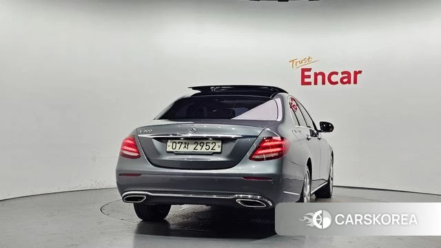 Mercedes-Benz E-Class W213 id 4496679 из Кореи 26