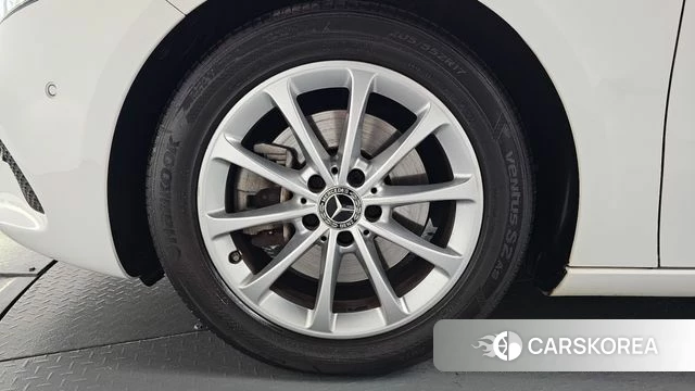 Mercedes-Benz A-Class W177 id 4362768 из Кореи 24
