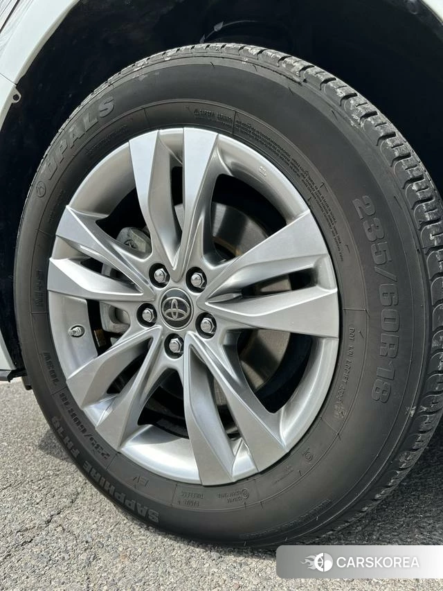 Toyota Saina id 4257693 из Китая 10