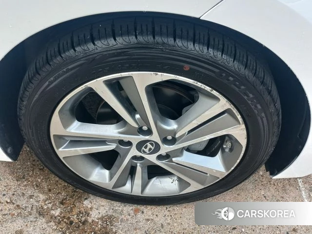 Hyundai Avante AD id 4610562 из Кореи 12