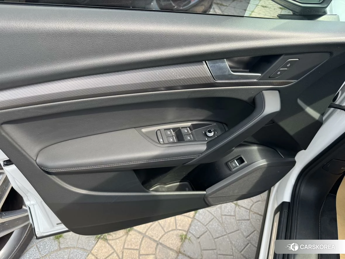Audi Q5L 2021 Белый из Китая, фото 4