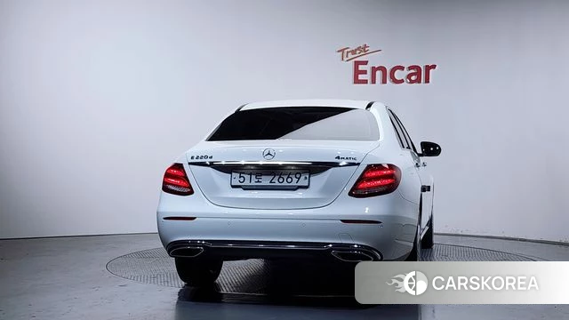 Mercedes-Benz E-Class W213 id 4251268 из Кореи 27
