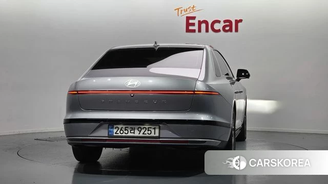 Hyundai Grandeur Hybrid (GN7) id 3922478 из Кореи 14