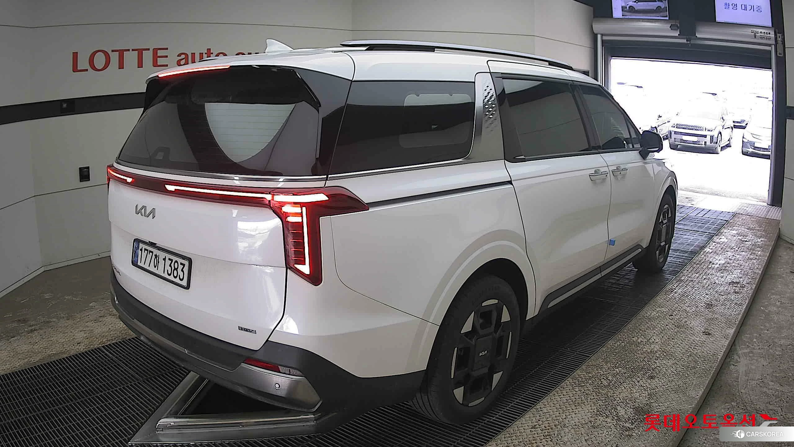 Kia Carnival Hybrid id 3888408 из Кореи 31