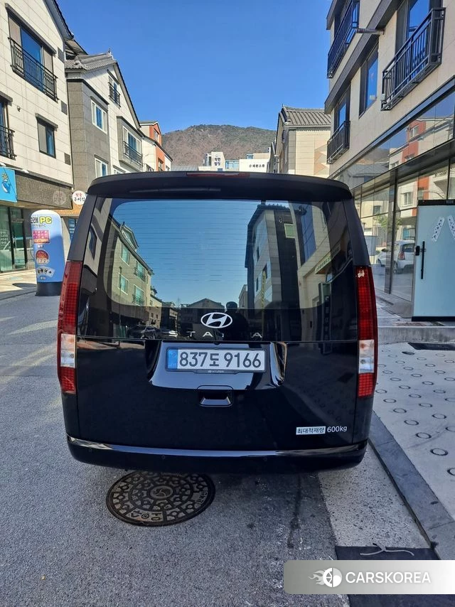 Hyundai Staria 2025 Черный из Кореи, фото 4