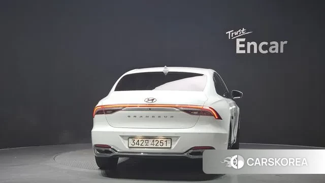 Hyundai The New Grandeur IG id 3043902 из Кореи 14