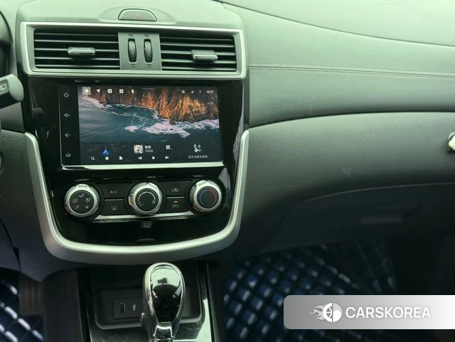 Nissan TIIDA id 4241090 из Китая 8