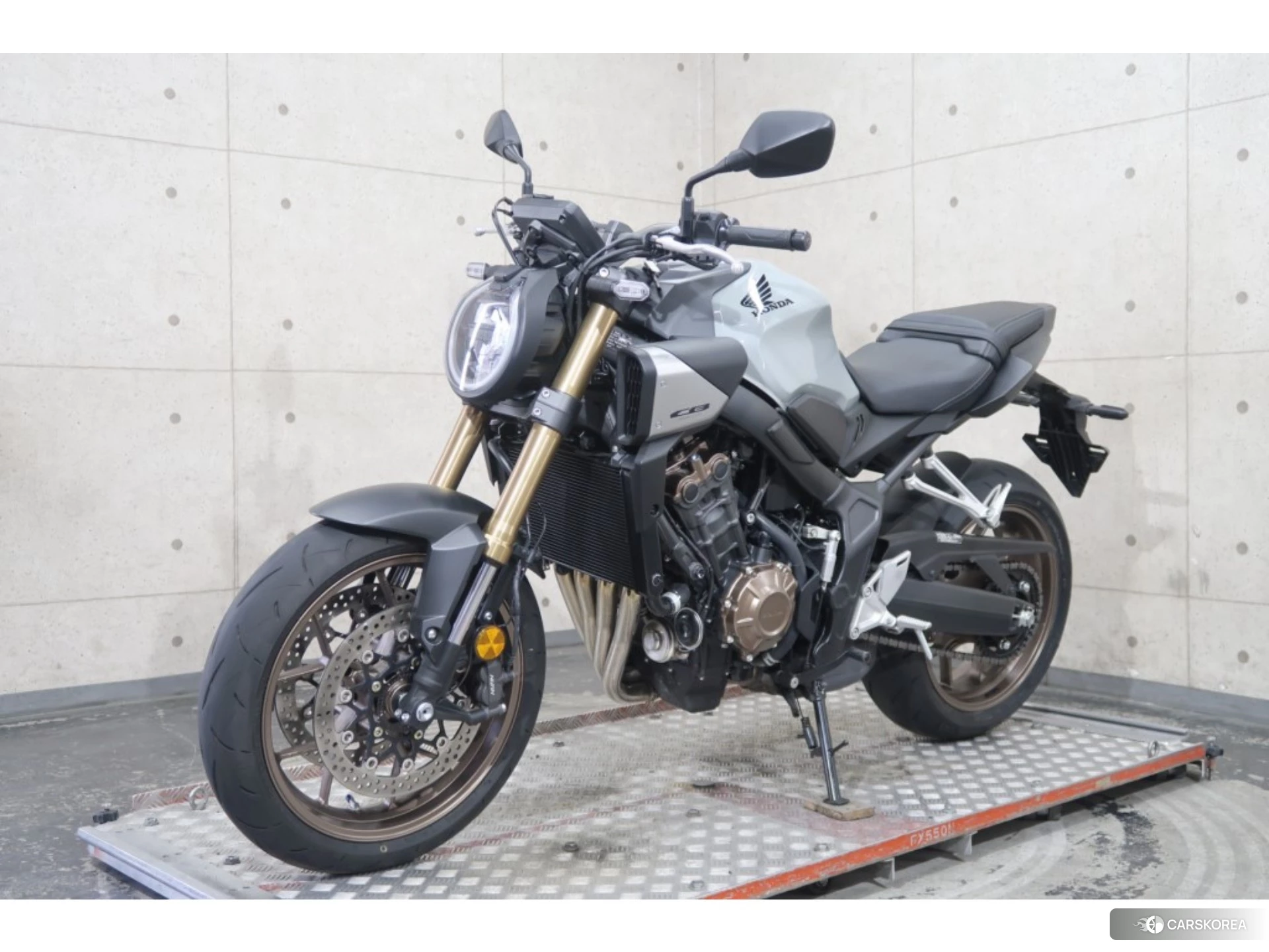 Honda CB650R E-CLUTCH id 3950440 из Японии 25