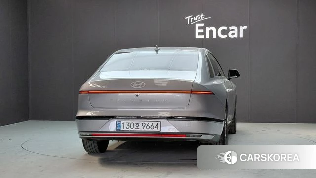 Hyundai Grandeur (GN7) id 4280336 из Кореи 30
