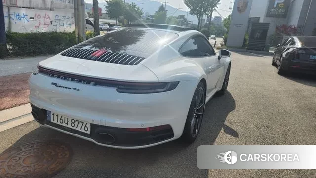 Porsche 911(992) id 3701824 из Кореи 8