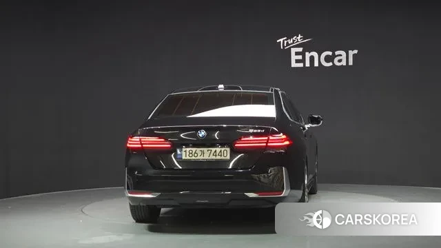 BMW 5 Series (G60) id 3310494 из Кореи 14