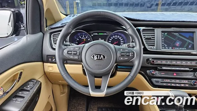 Kia The New Carnival id 2758963 из Кореи 14
