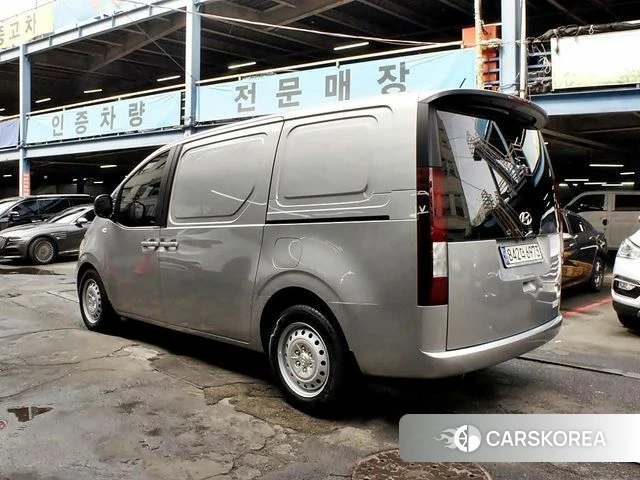 Hyundai Staria id 4308856 из Кореи 12
