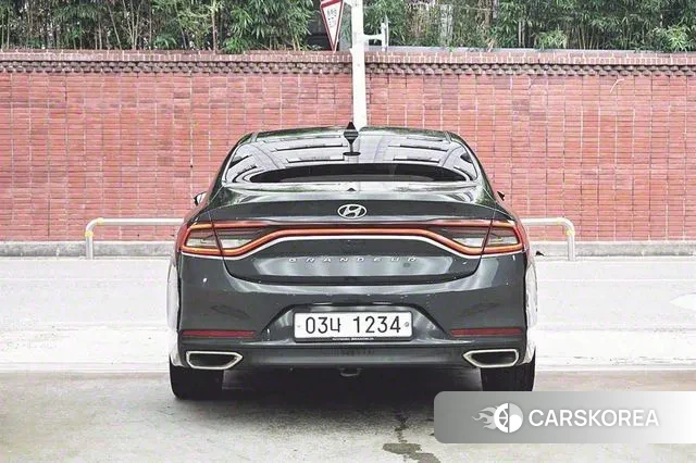 Hyundai Grandeur IG id 3024721 из Кореи 14