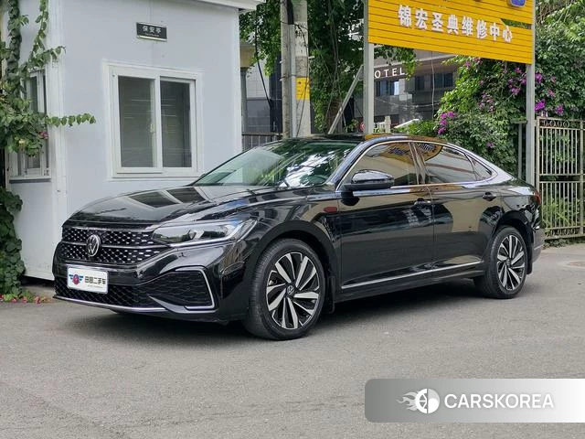 Volkswagen Passat 2022 Черный из Китая, фото 4