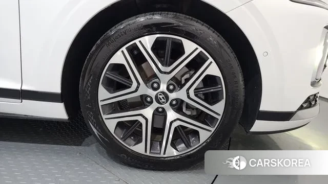 Hyundai Grandeur (GN7) id 3751351 из Кореи 14