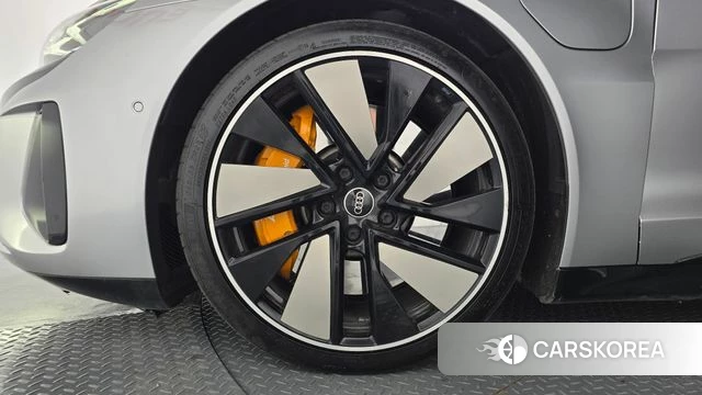 Audi e-Tron GT id 4688038 из Кореи 29