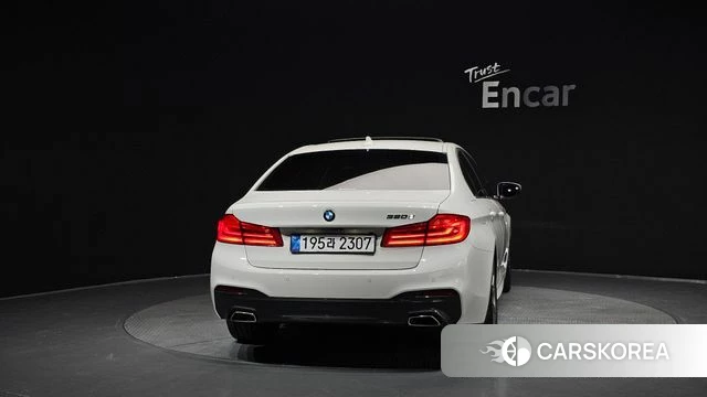 BMW 5 Series (G30) id 4446557 из Кореи 14