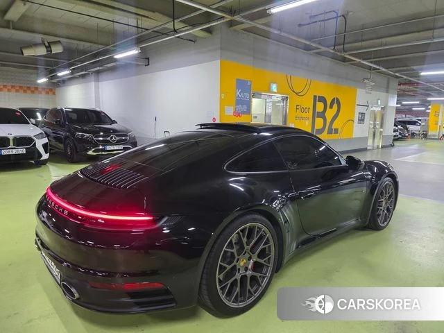 Porsche 911(992) id 4865011 из Кореи 9