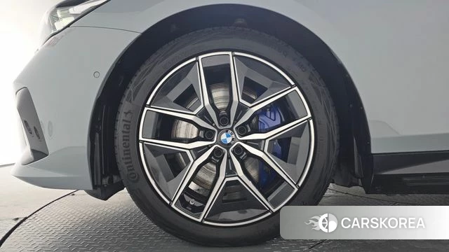 BMW i5 (G60) id 4612263 из Кореи 28