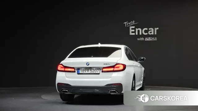 BMW 5 Series (G30) id 3360549 из Кореи 14