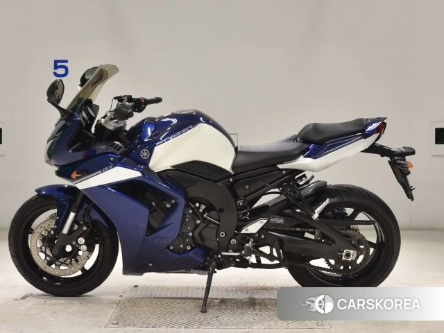 Yamaha FZ1 FEATHER GT 2011 из Японии, фото 2