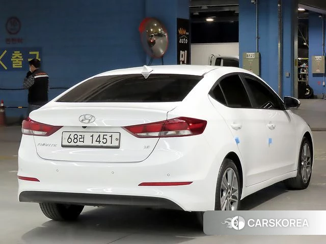 Hyundai Avante AD id 3861626 из Кореи 14