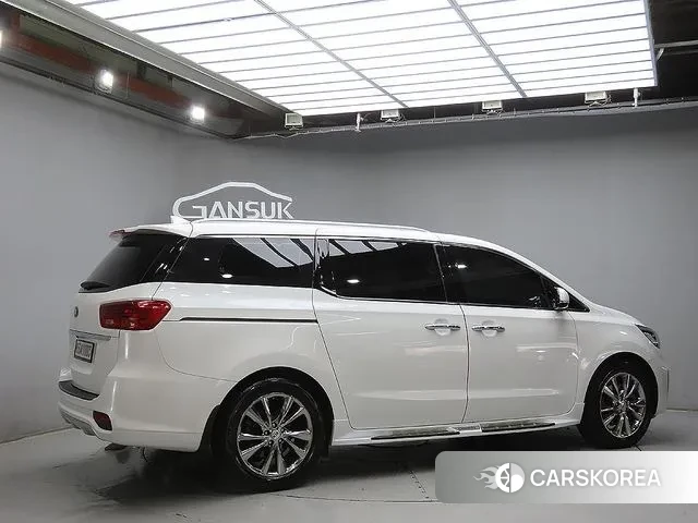 Kia The New Carnival id 3308118 из Кореи 14
