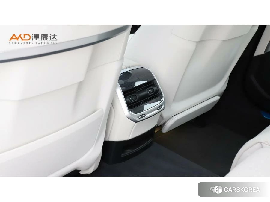 BMW 7 series 2022 Темно-серый из Китая, фото 4