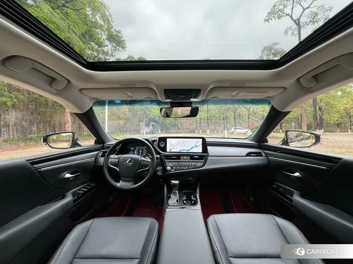 Lexus ES 2022 Серебристо-серый из Китая, фото 4