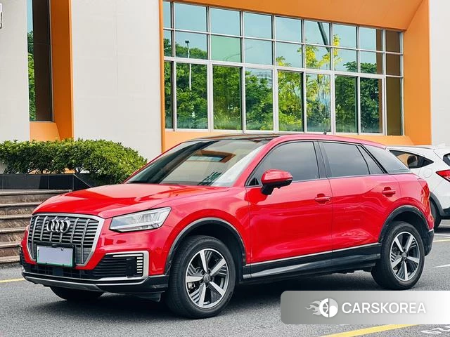 Audi Q2L e-tron 2021 Красный из Китая, фото 6