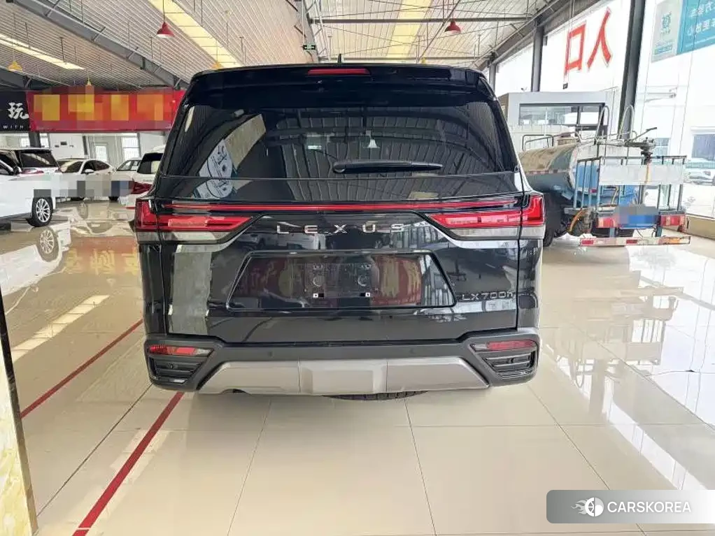 Lexus LX 2025 Черный из Китая, фото 4