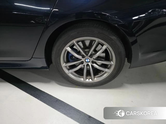 BMW 5 Series (G30) id 4203995 из Кореи 14