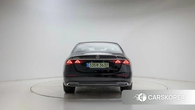 Mercedes-Benz E-Class W214 id 3914091 из Кореи 14