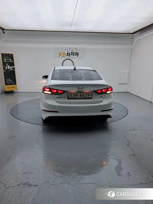 Hyundai Avante AD id 3408304 из Кореи 8