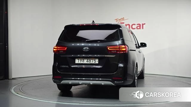 Kia The New Carnival id 4684379 из Кореи 26