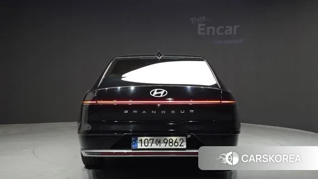 Hyundai Grandeur (GN7) id 3696599 из Кореи 14