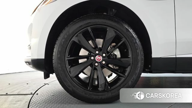 Jaguar F-PACE id 4186627 из Кореи 29