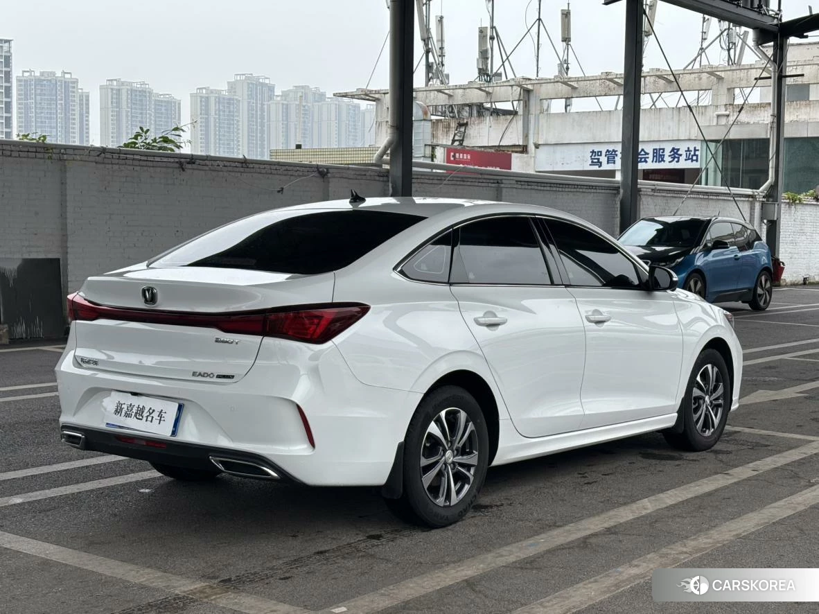 Chang'an Yidong 2023 Белый из Китая, фото 4