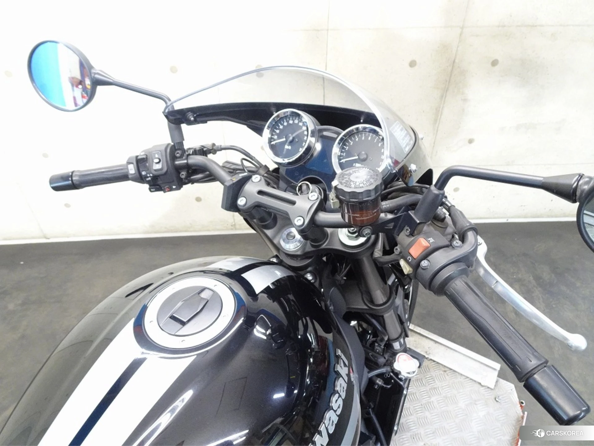 Kawasaki Z900RS CAFE id 4380173 из Японии 24